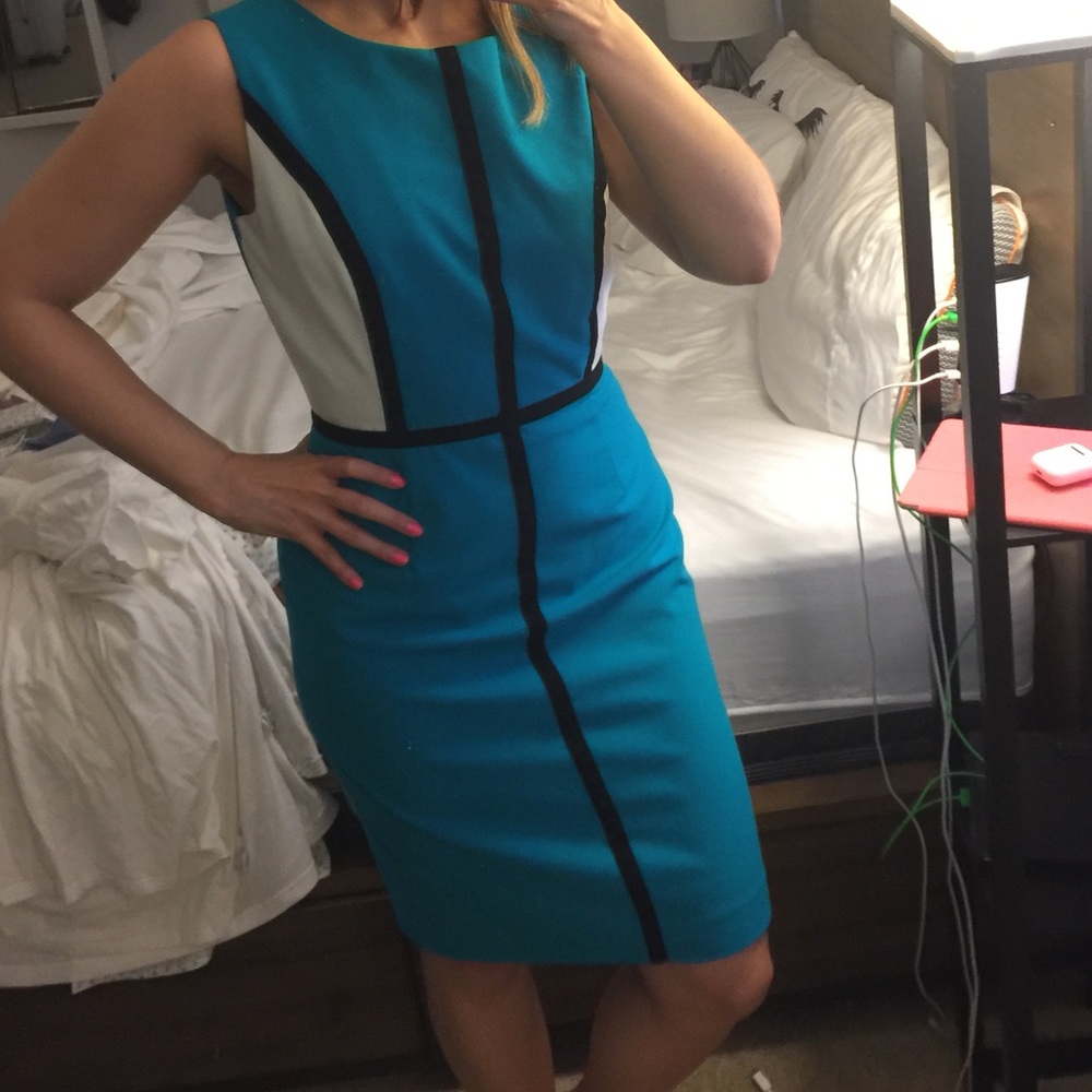 Calvin Klein Color block Sheath Dress